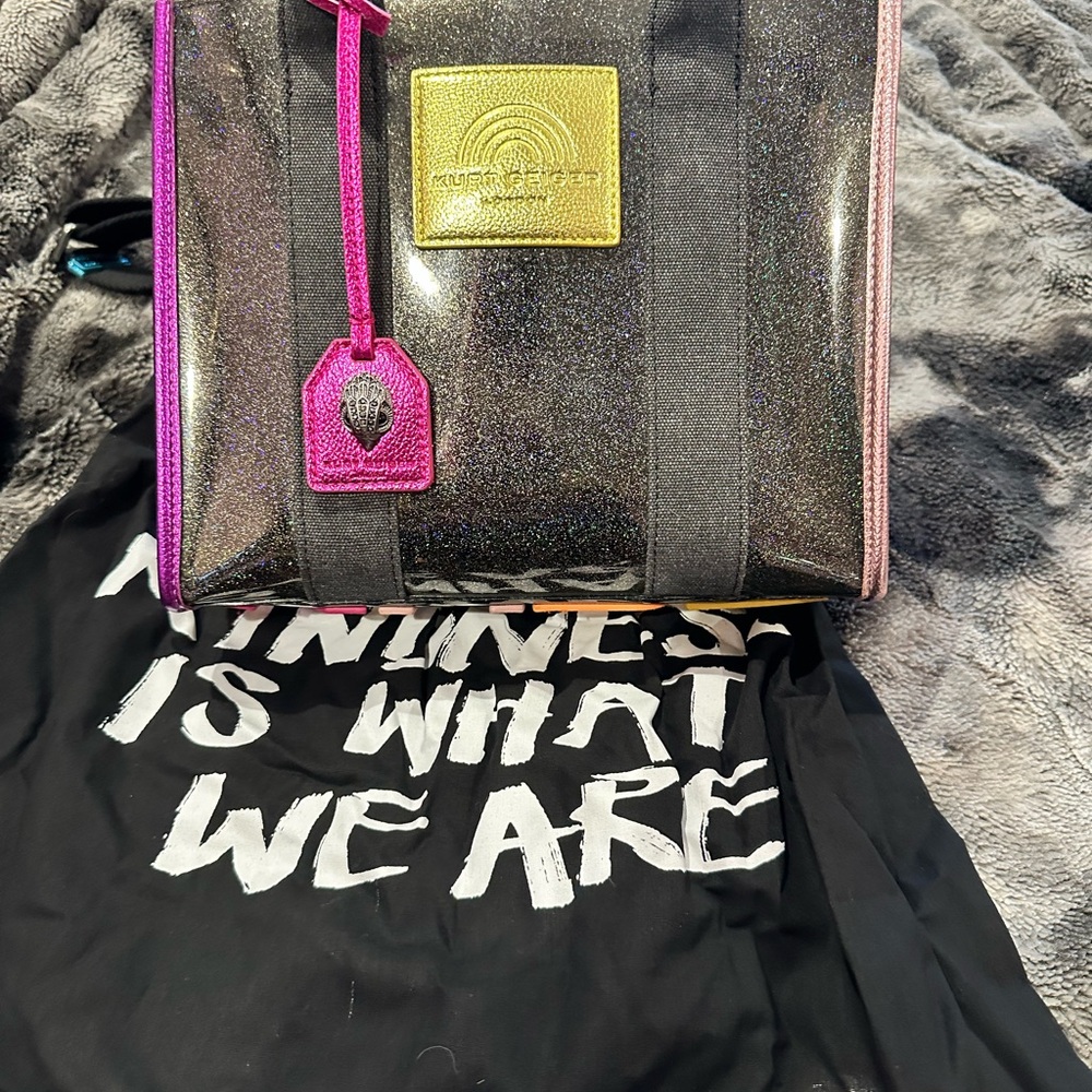 Kurt Geiger Small Southbank Tote Bag rare Black Holographic Glitter  Rainbow 🌈